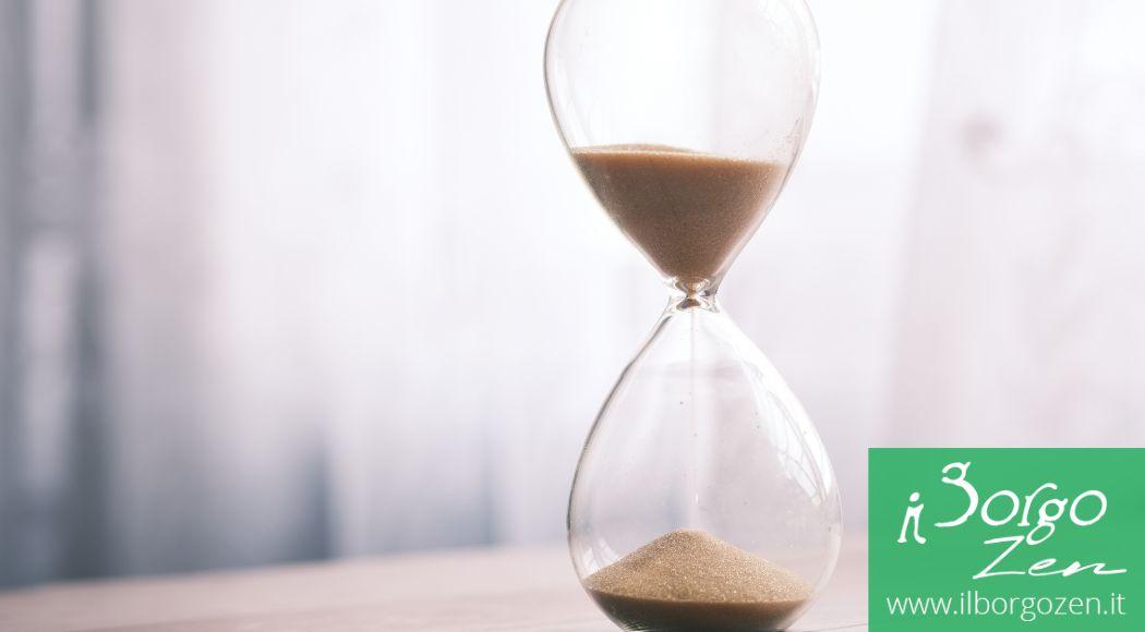 perche-tempo-vola-come-uscire-routine-allugare-vita